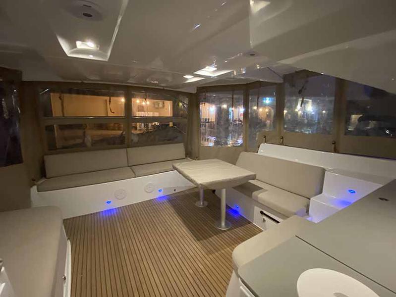 Book yachts online - catamaran - Lagoon 46 - Franci - rent