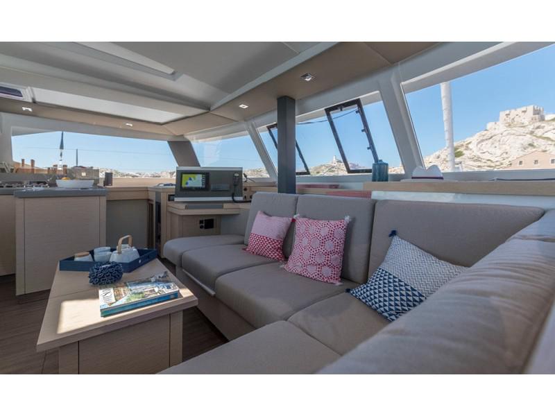 Book yachts online - catamaran - Astréa 42 - no name - rent