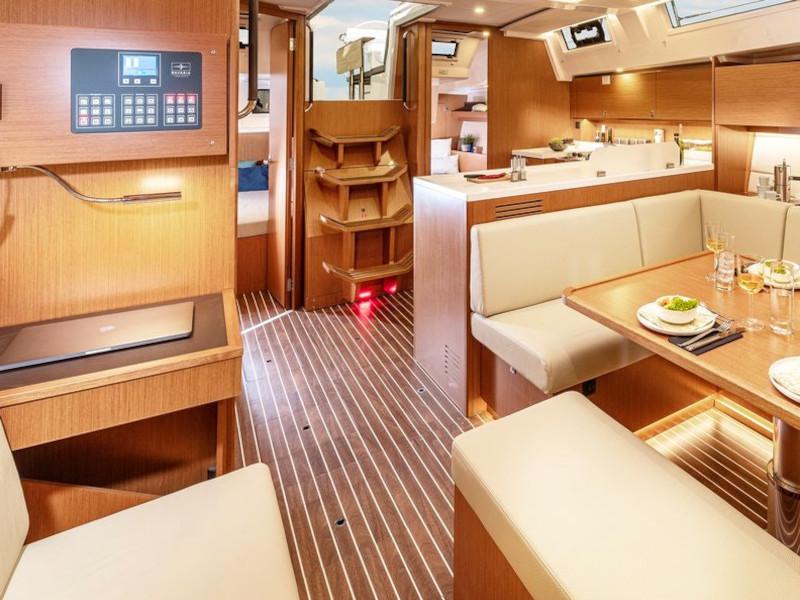 Book yachts online - sailboat - Bavaria C45 Style - Aria - rent