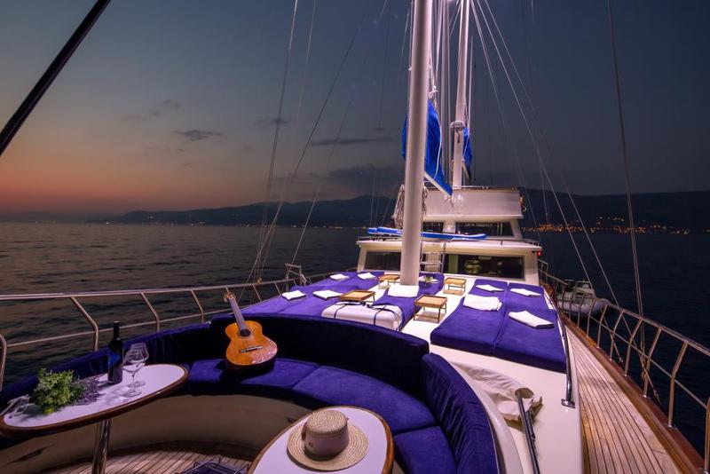 Book yachts online - other - Gulet - Saint Luca - rent