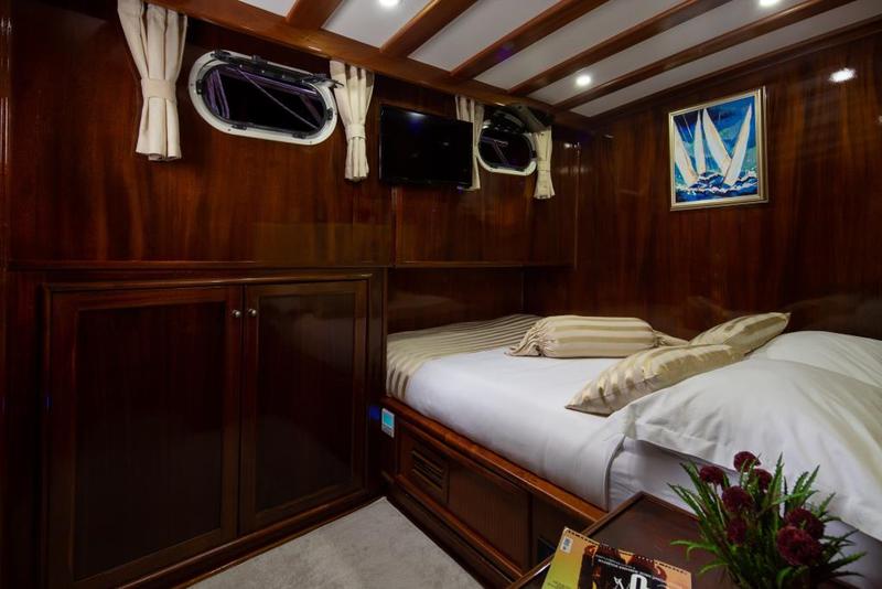 Book yachts online - other - Gulet - Saint Luca - rent