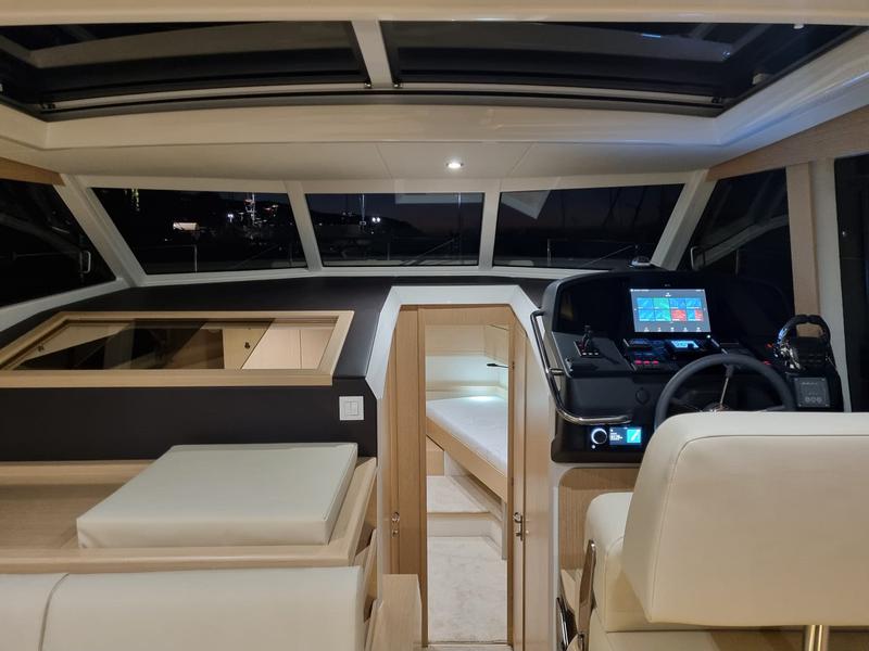 Book yachts online - motorboat - Greenline 40 - Astoria - rent