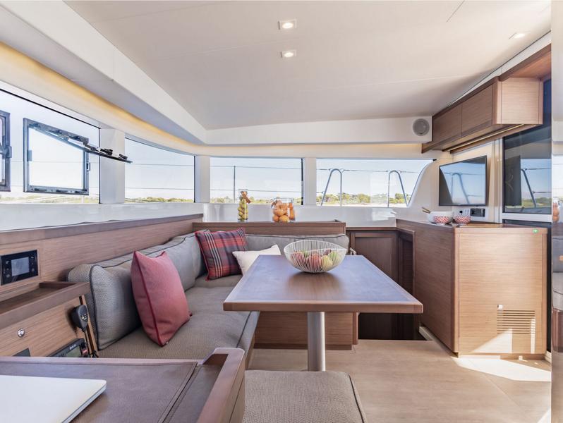 Book yachts online - catamaran - Lagoon 40 - Discovery II - rent