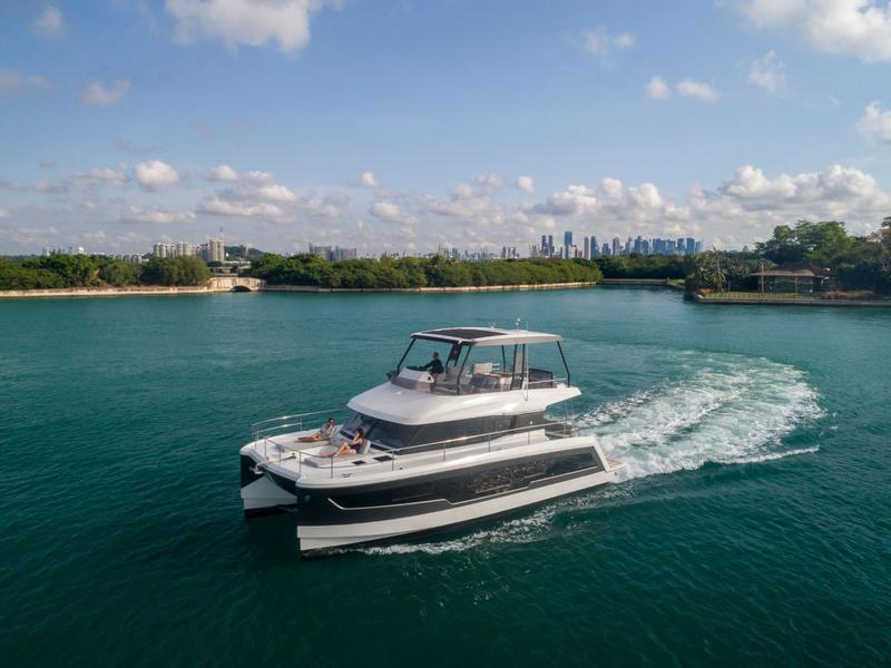 Book yachts online - powercatamaran - MY5 - MALA - rent