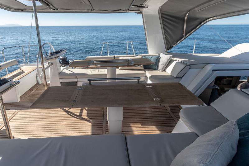 Book yachts online - sailboat - Oceanis Yacht 54 - BIG BLUE - with AC and generator - rent
