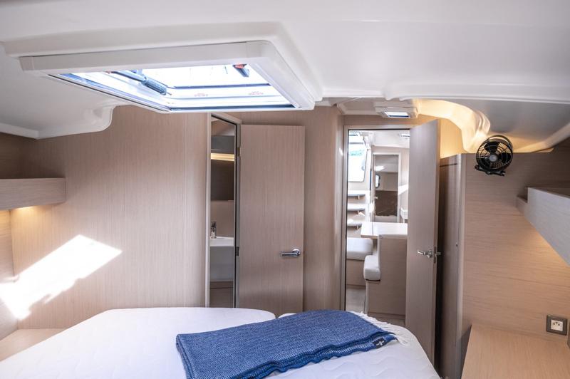 Book yachts online - sailboat - Oceanis 40.1 - KEIKI - rent