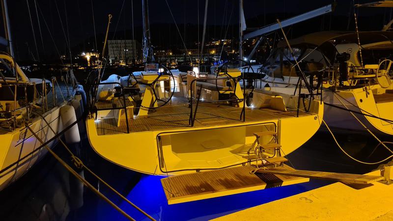 Book yachts online - sailboat - First Yacht 53 - ZENITH  - rent
