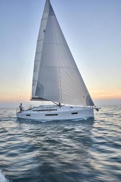 Book yachts online - sailboat - Sun Odyssey 410 - Nerea - rent