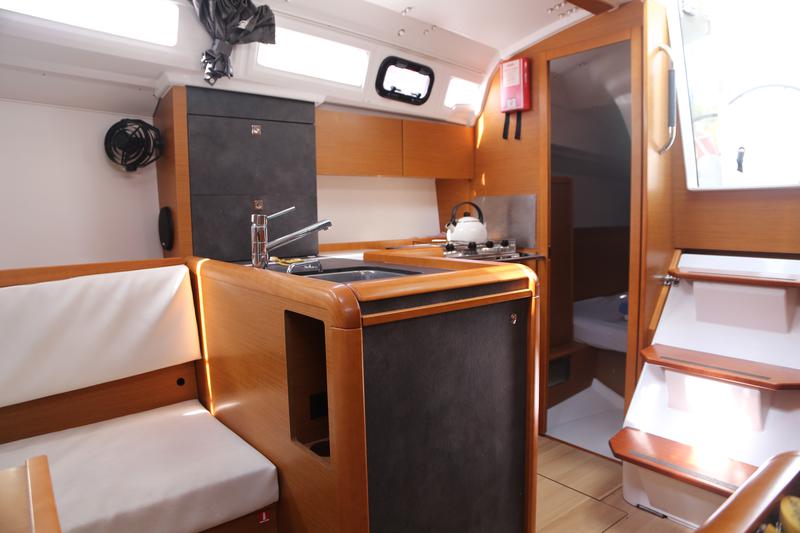 Book yachts online - sailboat - Sun Odyssey 349 - Ferousa - rent