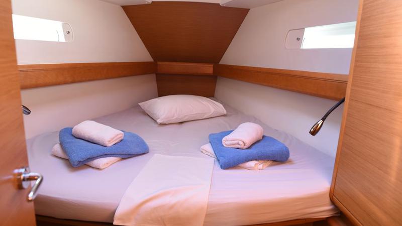 Book yachts online - sailboat - Sun Odyssey 439 - Eudora - rent