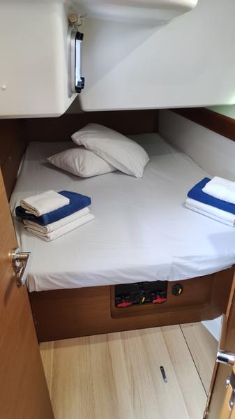 Book yachts online - sailboat - Sun Odyssey 519 - Amfithoe - rent