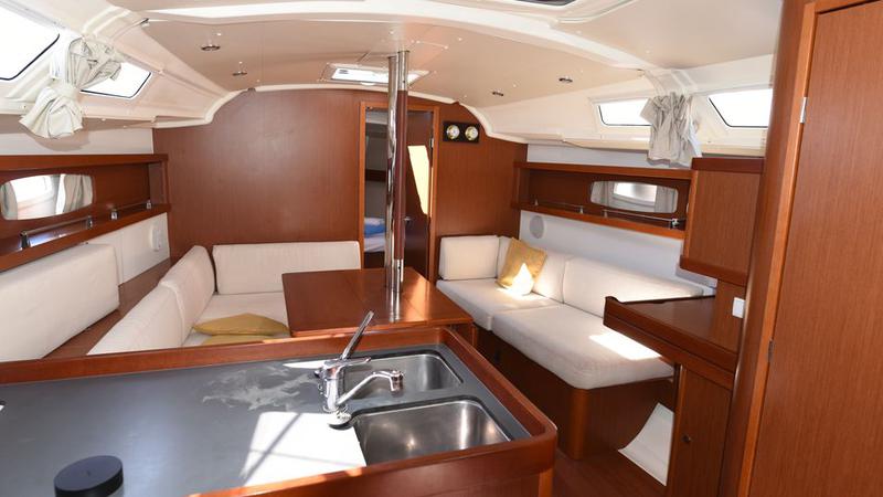 Book yachts online - sailboat - Oceanis 37 - Galene - rent