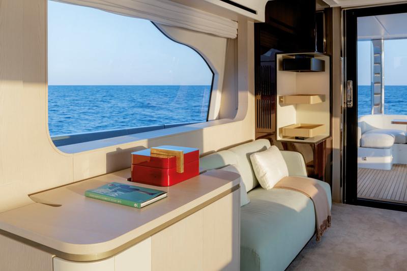 Book yachts online - motorboat - Azimut 78 Fly - PREWI - rent