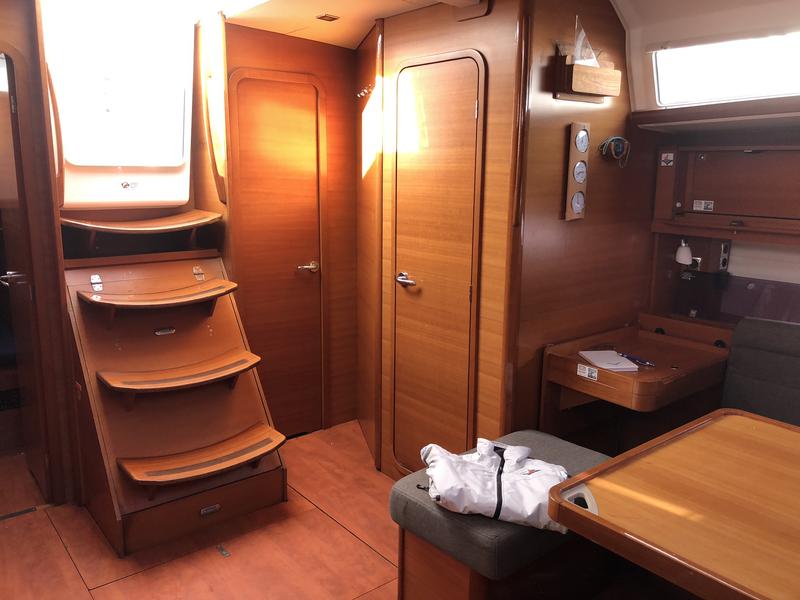 Book yachts online - sailboat - Dufour 460 Grand Large - At Last - rent