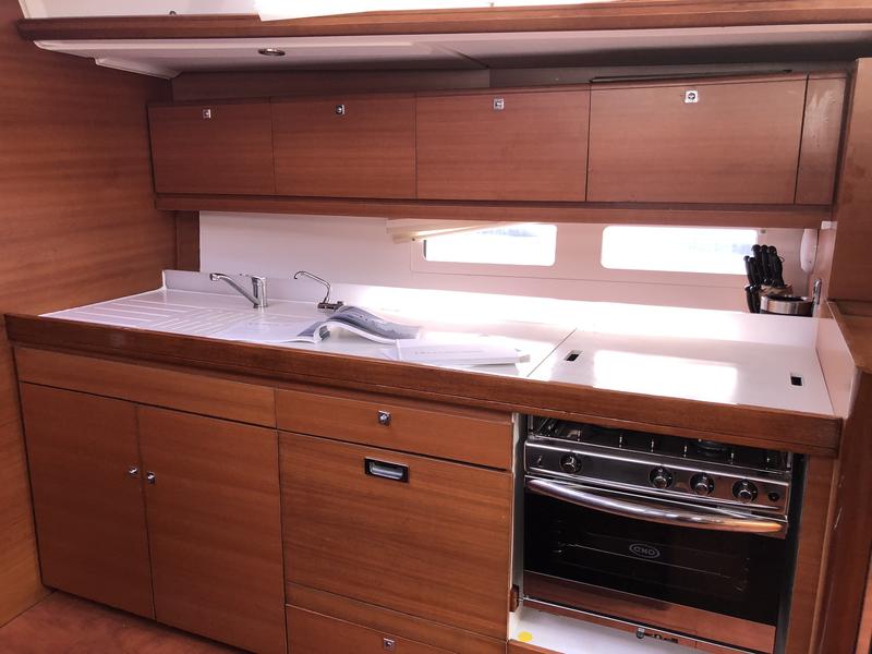 Book yachts online - sailboat - Dufour 460 Grand Large - At Last - rent