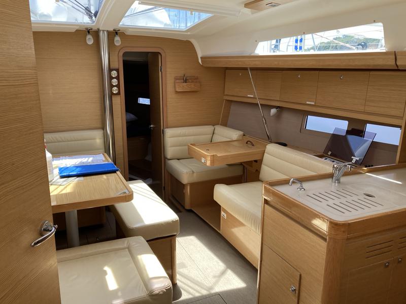 Book yachts online - sailboat - Dufour 412 Efram - Efram - rent