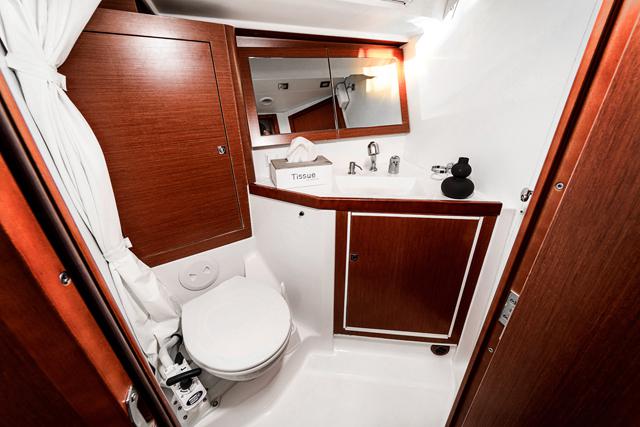 Book yachts online - sailboat - Oceanis 45 - THEIA - rent