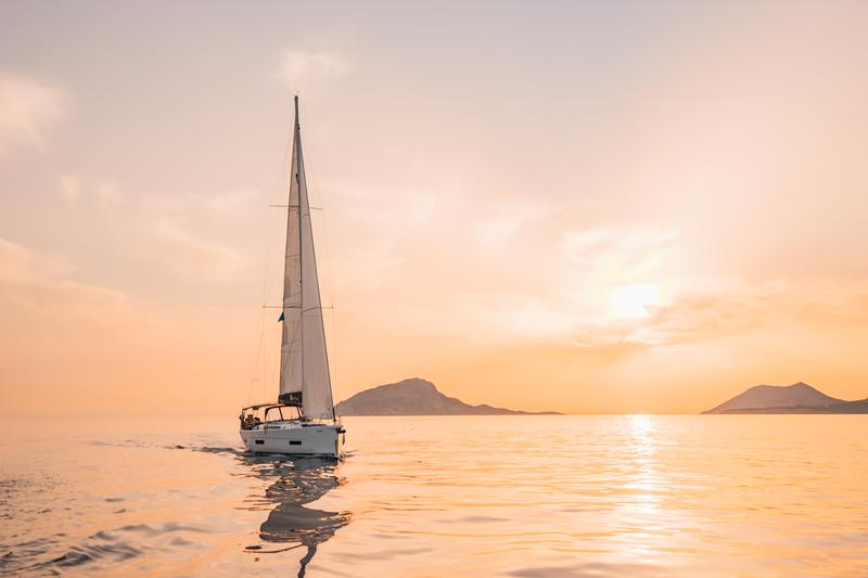 Book yachts online - sailboat - Dufour 530 - no name 5 cab - rent