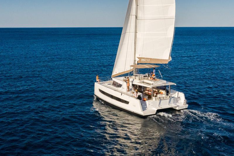 Book yachts online - catamaran - Bali 4.8 - no name - rent