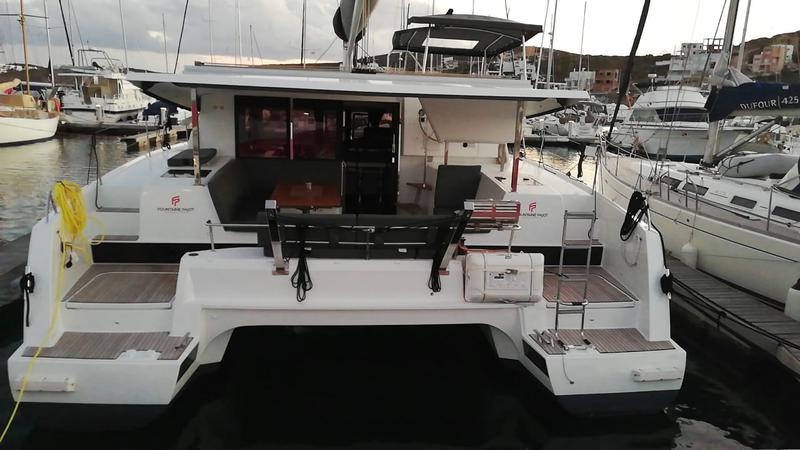 Book yachts online - catamaran - Isla 40 - Carpe Vitam - rent