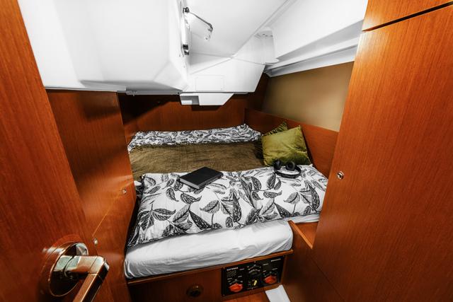 Book yachts online - sailboat - Oceanis 38 - HAPPY - rent