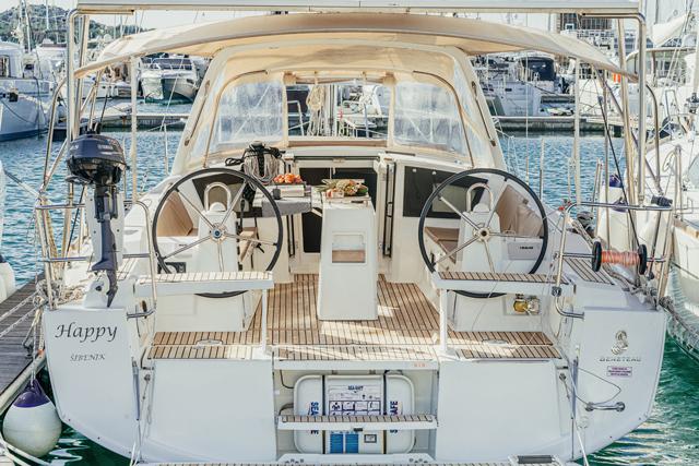Book yachts online - sailboat - Oceanis 38 - HAPPY - rent
