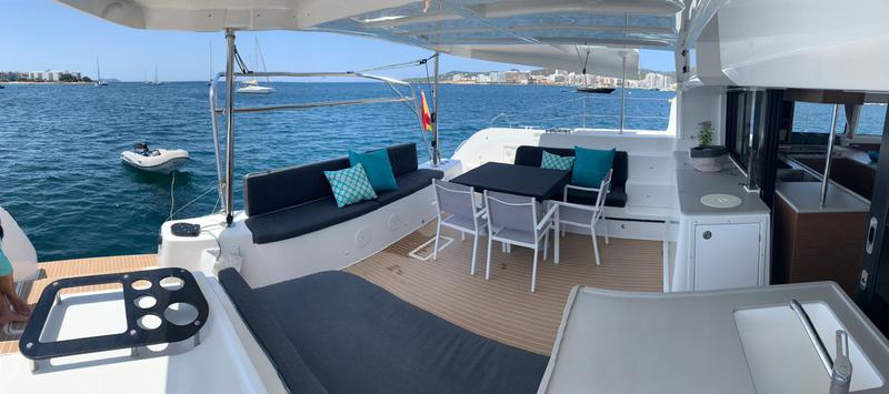 Book yachts online - catamaran - Lagoon 46 - GOA 8 - rent