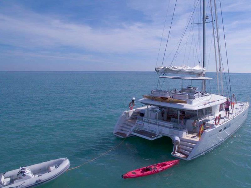 Book yachts online - catamaran - Lagoon 560 - BIG GANI - rent