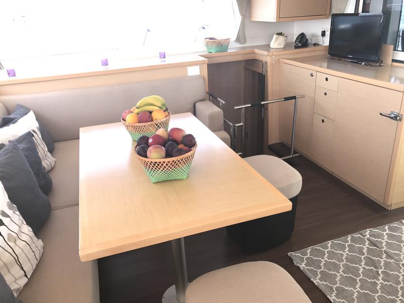 Book yachts online - catamaran - Lagoon 450 - Allegra - rent