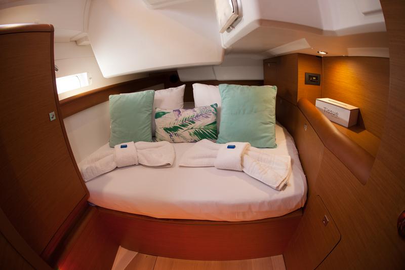 Book yachts online - sailboat - Sun Odyssey 519 -  6 cabs - MAYFLOWER - rent