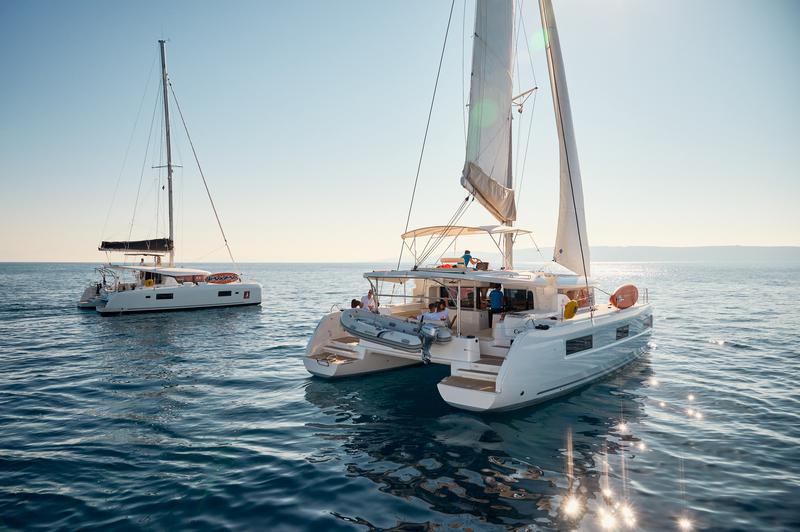 Book yachts online - catamaran - Lagoon 46 - Constellation  - rent