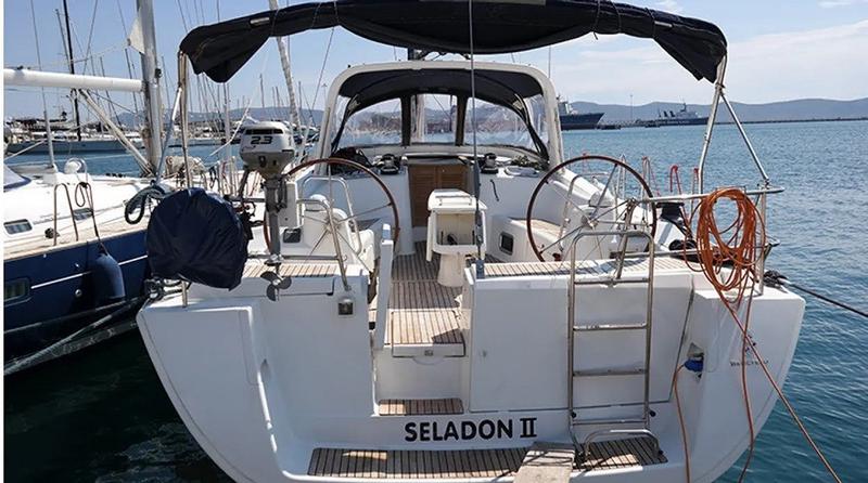Book yachts online - sailboat - Beneteau Oceanis 50 Family - Seladon II - rent