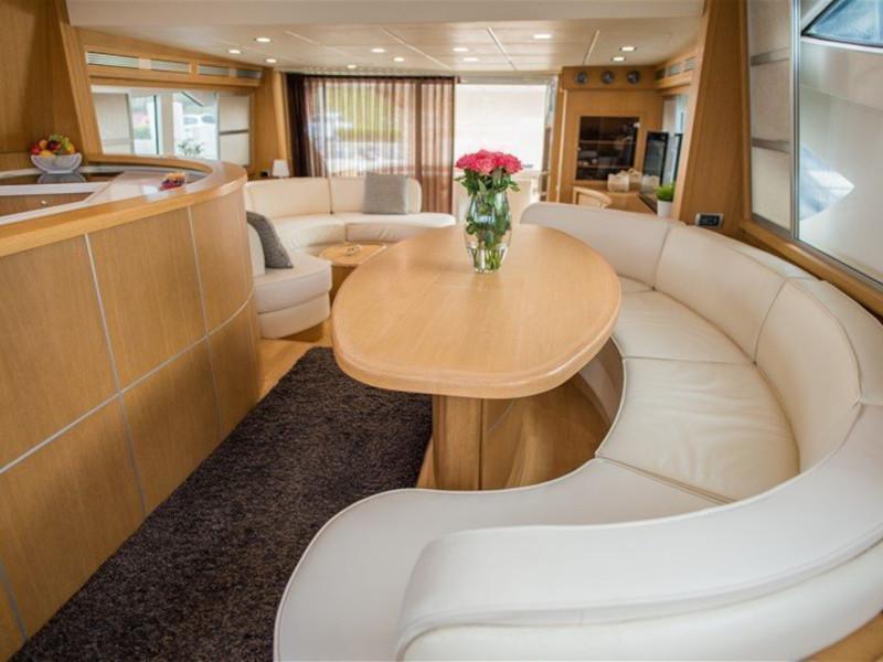 Book yachts online - motorboat - Abacus 70 - Malibu - rent