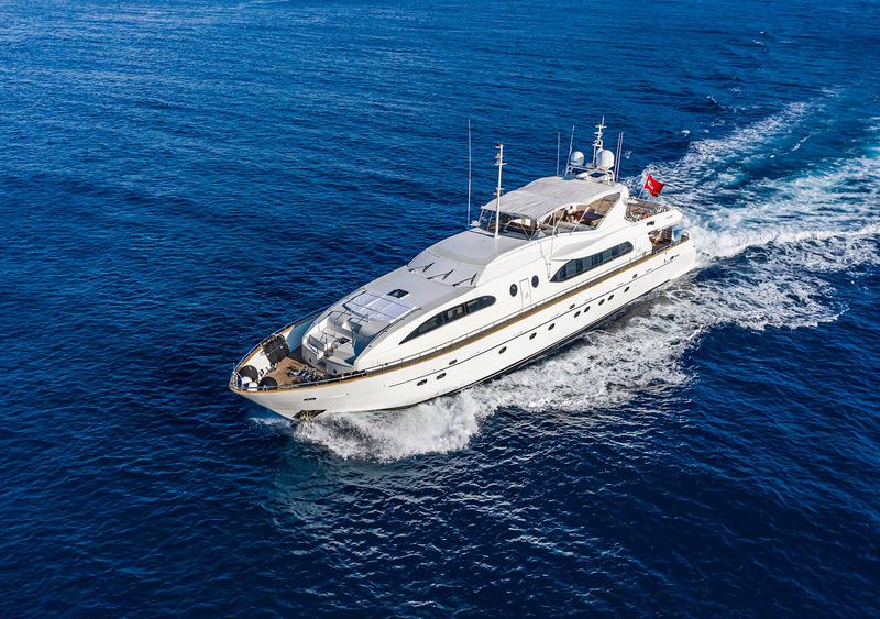 Book yachts online - motorboat - Falcon 115 - Sanref Falcon - rent