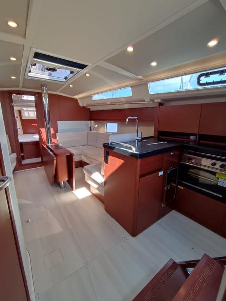 Book yachts online - sailboat - Hanse 418 - Alexa - rent
