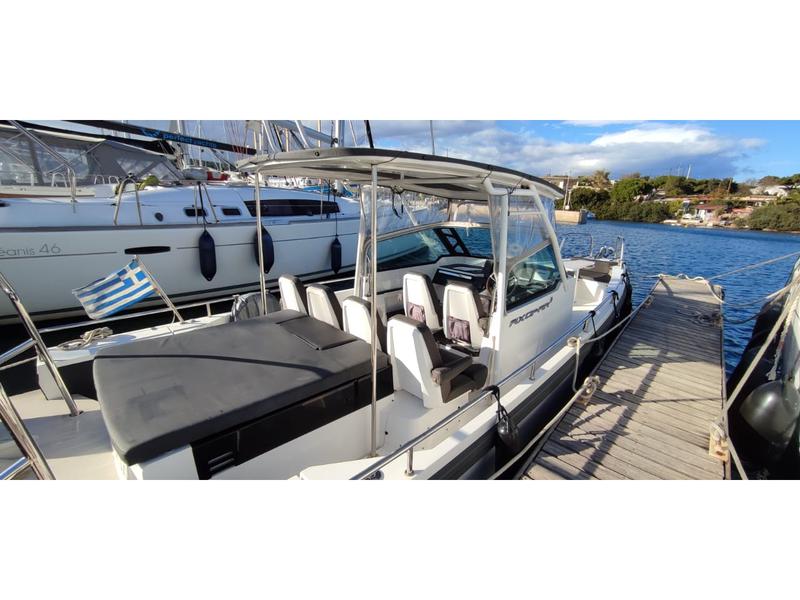 Book yachts online - motorboat - Axopar 28 T-Top - Mariqua - rent