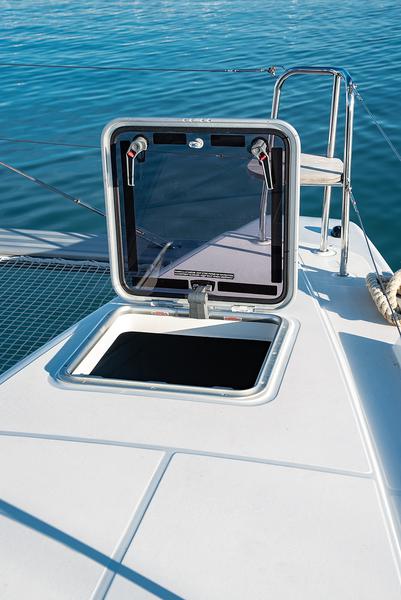Book yachts online - catamaran - Fountaine Pajot Isla 40 - Isla (Wm+Solar Pan) - rent