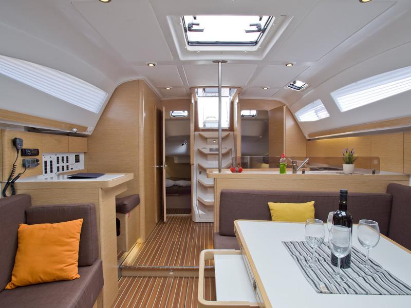 Book yachts online - sailboat - Elan 444 Impression - Andrija - rent