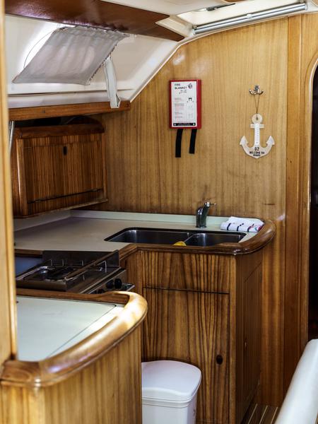 Book yachts online - sailboat - Dufour 43 - Andromeda - rent