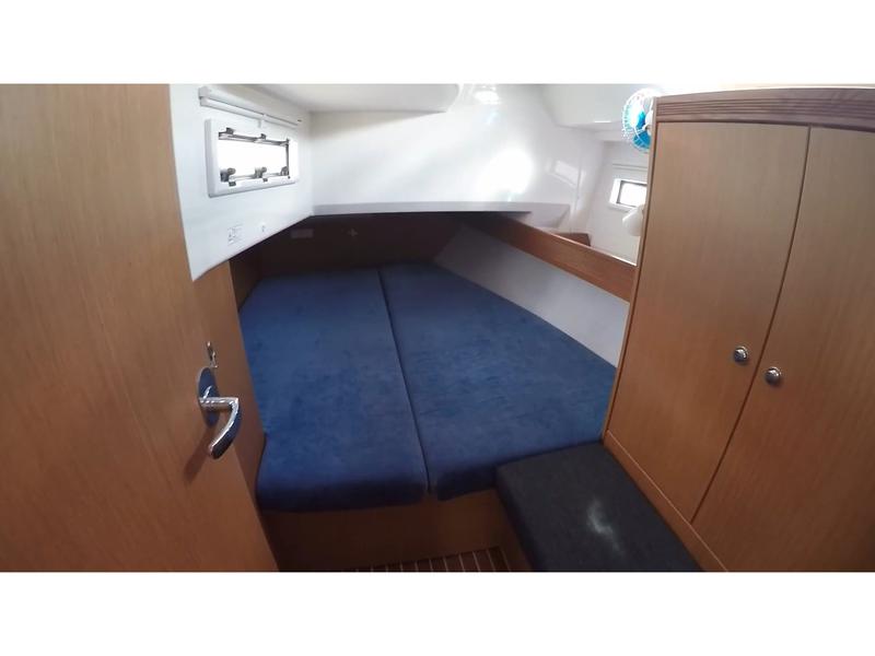 Book yachts online - sailboat - Bavaria 40 Cruiser - Vasiliki - rent