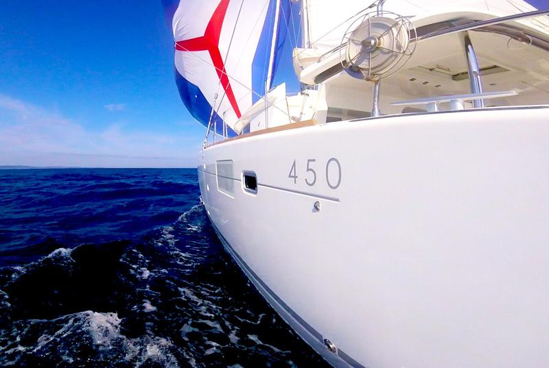 Book yachts online - catamaran - Lagoon 450 F - Grey Goose I  -  All inclusive half board - rent