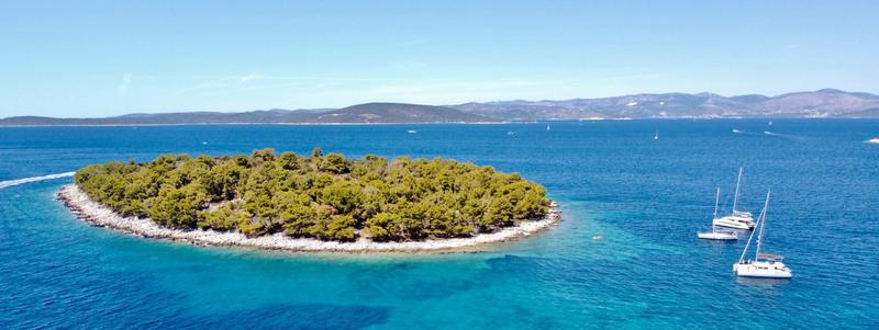 Book yachts online - catamaran - Lagoon 450 F - Grey Goose I  -  All inclusive half board - rent