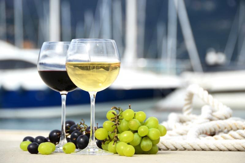 Book yachts online - catamaran - Lagoon 450 F - Grey Goose I  -  All inclusive half board - rent