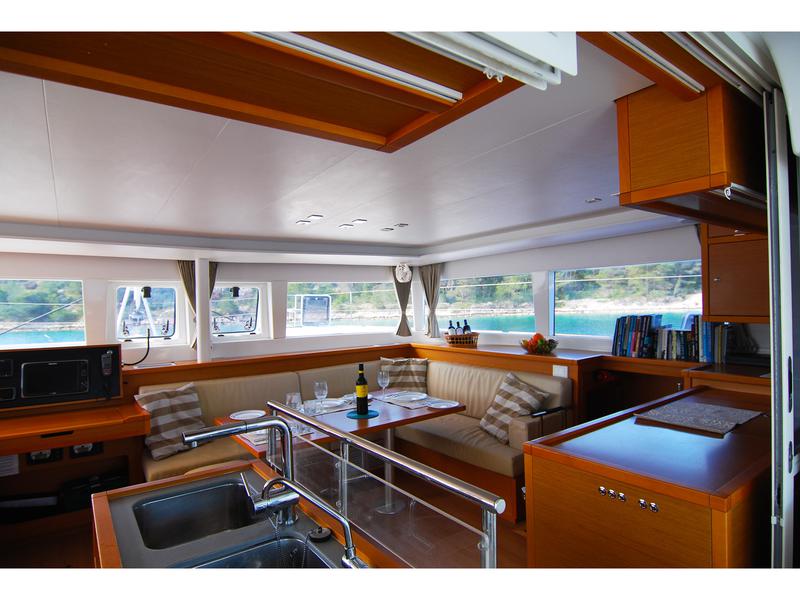 Book yachts online - catamaran - Lagoon 450 F - Grey Goose I  -  All inclusive half board - rent