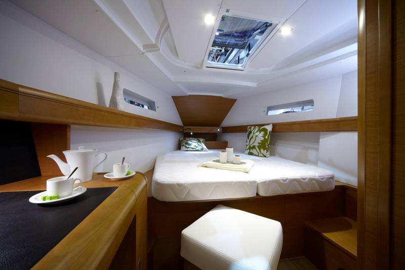 Book yachts online - sailboat - Sun Odyssey 449 - GRUMETE - rent