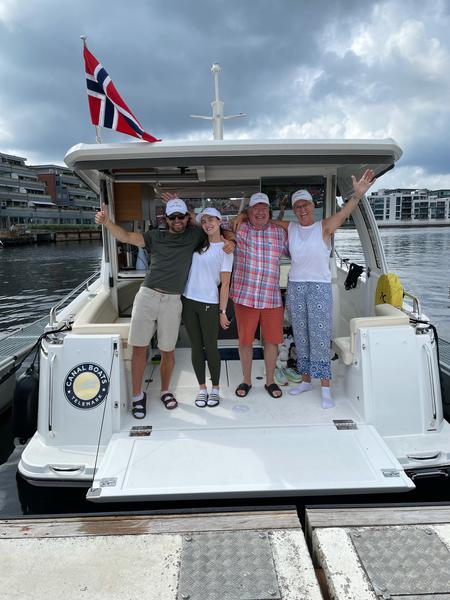 Book yachts online - motorboat - Greenline 33 - Dalen - rent