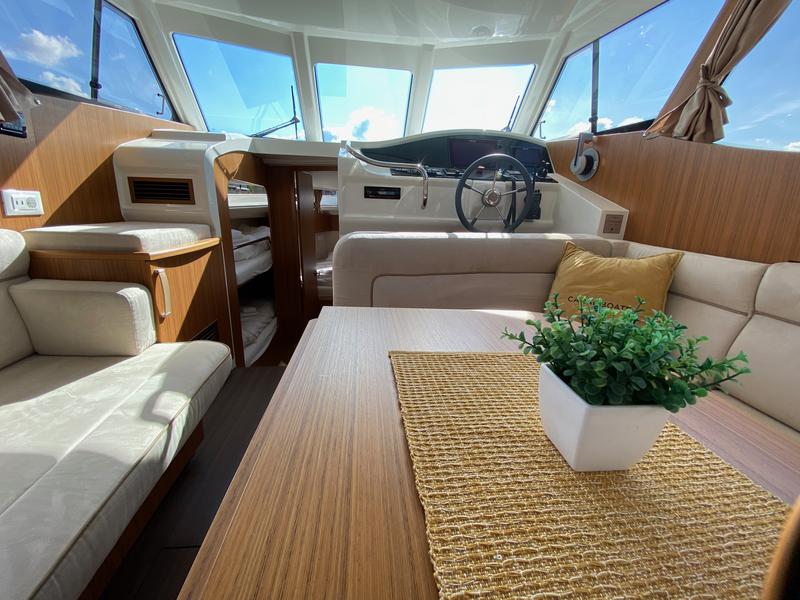 Book yachts online - motorboat - Greenline 33 - Dalen - rent