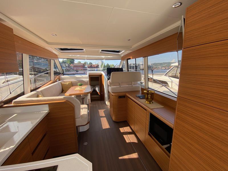 Book yachts online - motorboat - Greenline 39 - Skien - rent
