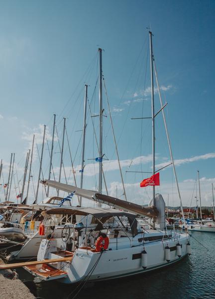 Book yachts online - sailboat - Sun Odyssey 440 - Eleni - rent