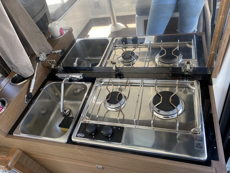 Book yachts online - motorboat - Merry Fisher 895 - Biene Maja - rent
